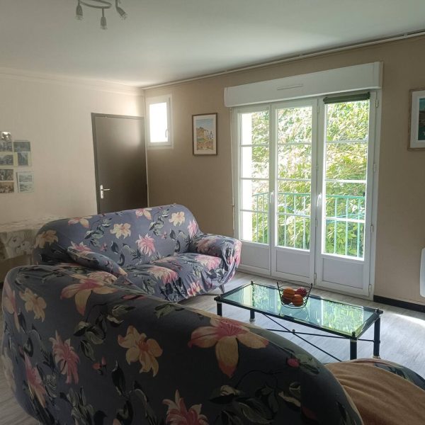 f2e6a0f1-3790-47a3-a305-fcb1ae81010f